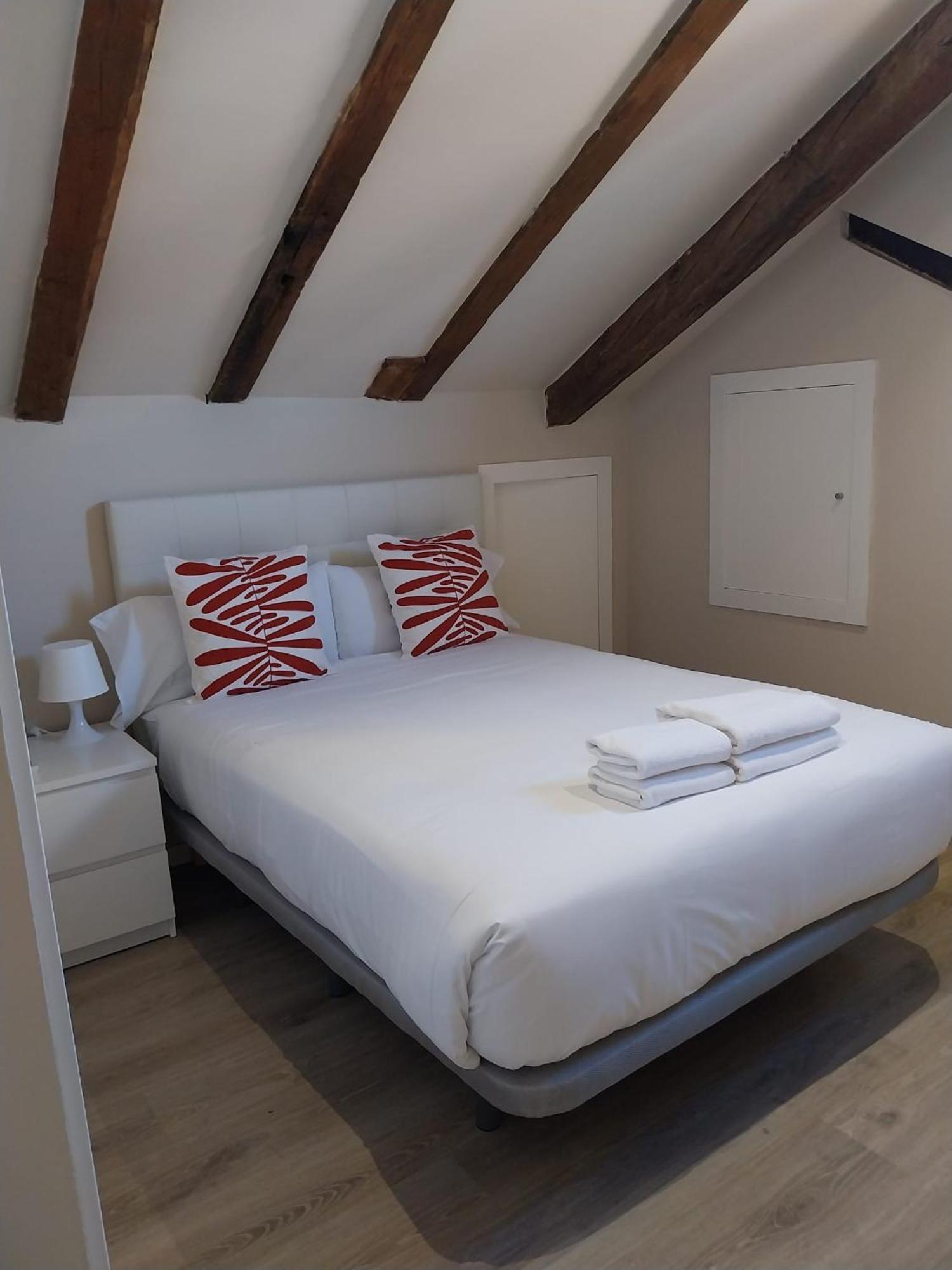 La Casona Del Asno Apartment Alcalá de Henares Екстериор снимка